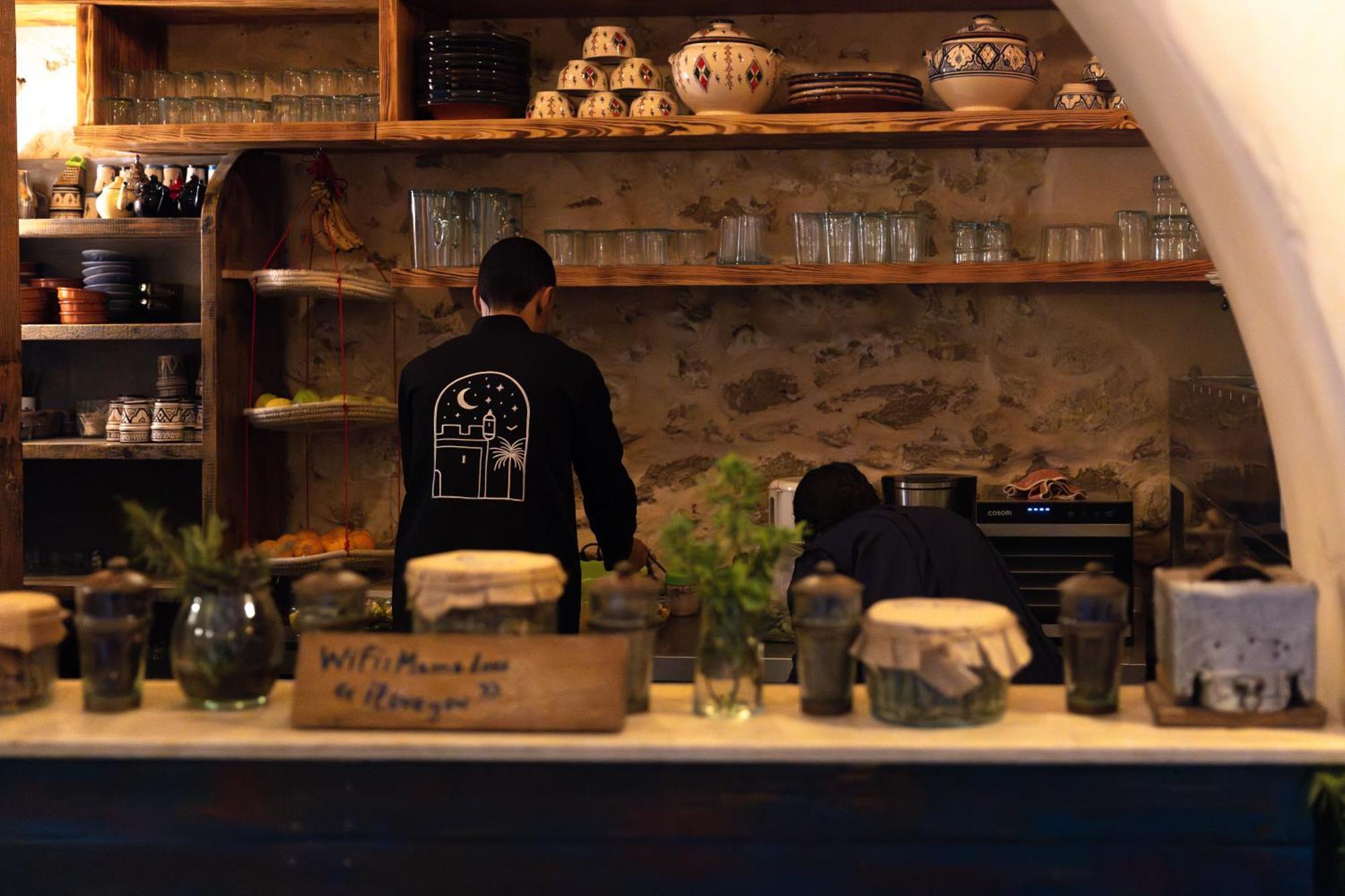 Mama Lova Hotel, Riad, Restaurant & Spa 索维拉 外观 照片
